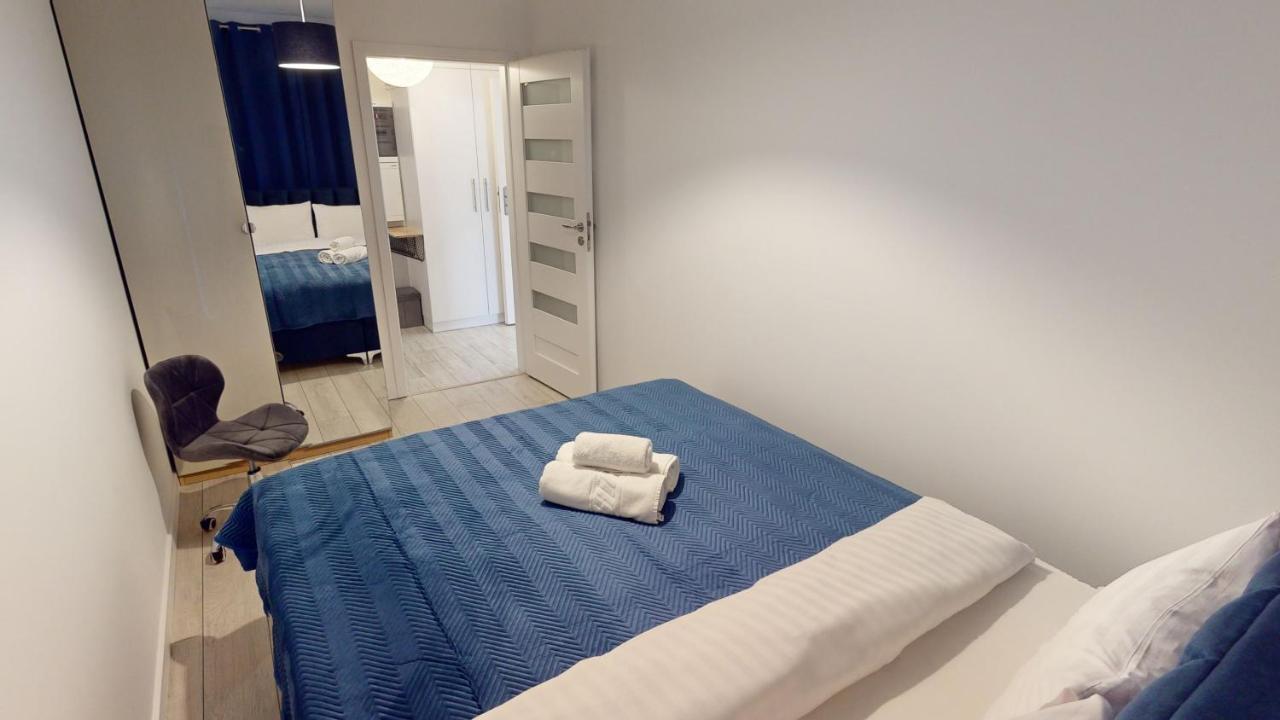 Family House Near The Market Square -Perfect For Family & Business Stays - Ksiecia Witolda Street 500 Steps To Market Square - 2 Bedrooms,2 Parking Places Wroclaw Luaran gambar