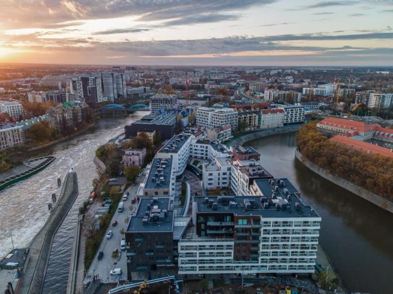 Family House Near The Market Square -Perfect For Family & Business Stays - Ksiecia Witolda Street 500 Steps To Market Square - 2 Bedrooms,2 Parking Places Wroclaw Luaran gambar