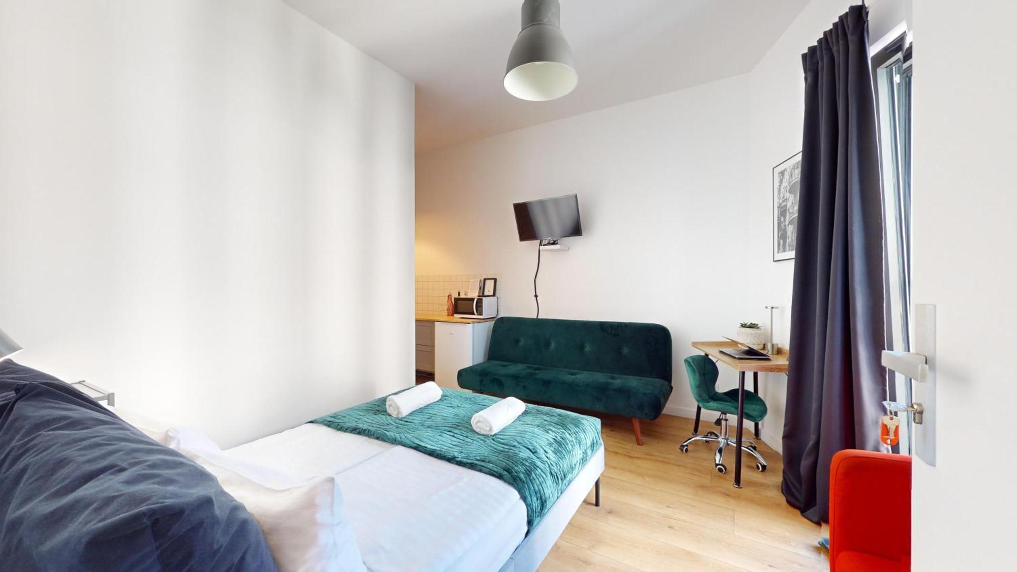 Family House Near The Market Square -Perfect For Family & Business Stays - Ksiecia Witolda Street 500 Steps To Market Square - 2 Bedrooms,2 Parking Places Wroclaw Luaran gambar